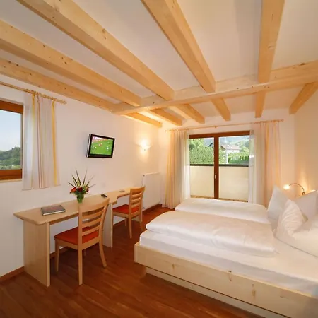 Falger Bed & Breakfast Foiana